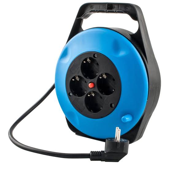 Alargador Cable 5 M Enrrollable C. B.